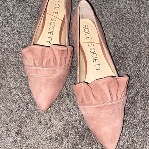 Ruffled pointed toe flats